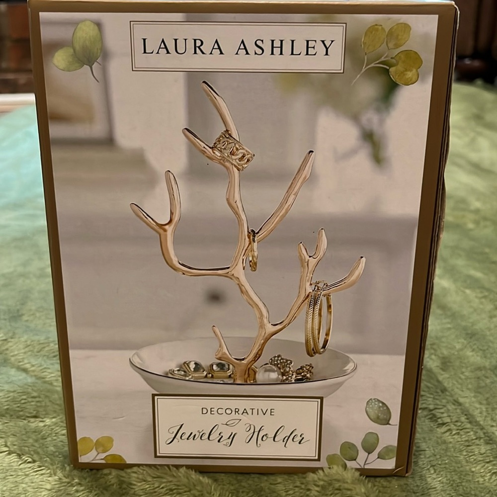 New in box Laura Ashley jewelry holder rose gold/porcelain coral branch design